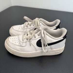 Nike Air Force 1 Low White Black Kids Size 12.5C Stylish‎ Casual